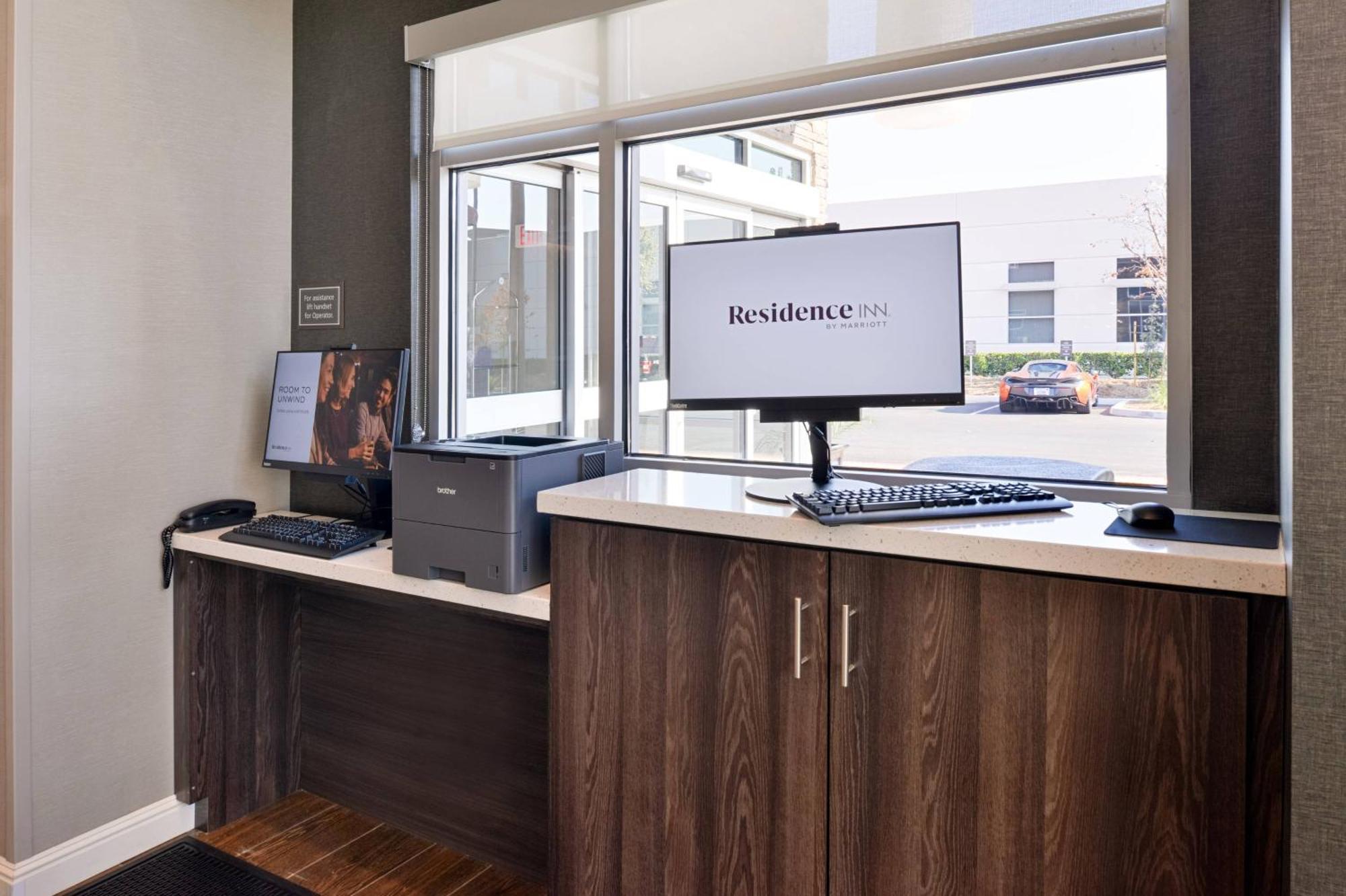 Residence Inn By Marriott Bakersfield West Eksteriør bilde